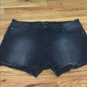 black stretchy denim shorts